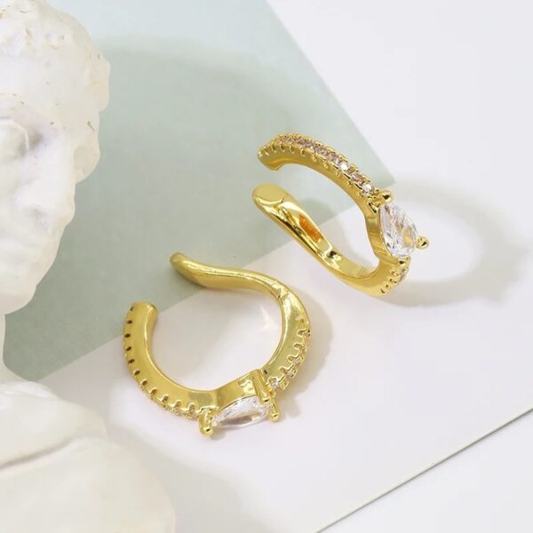81036 - Earcuff de cristales por unidad