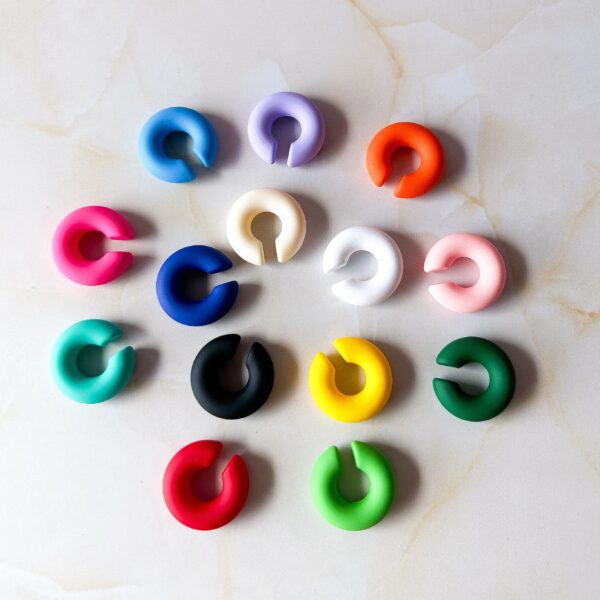 81001 - Earcuff Resina de colores
