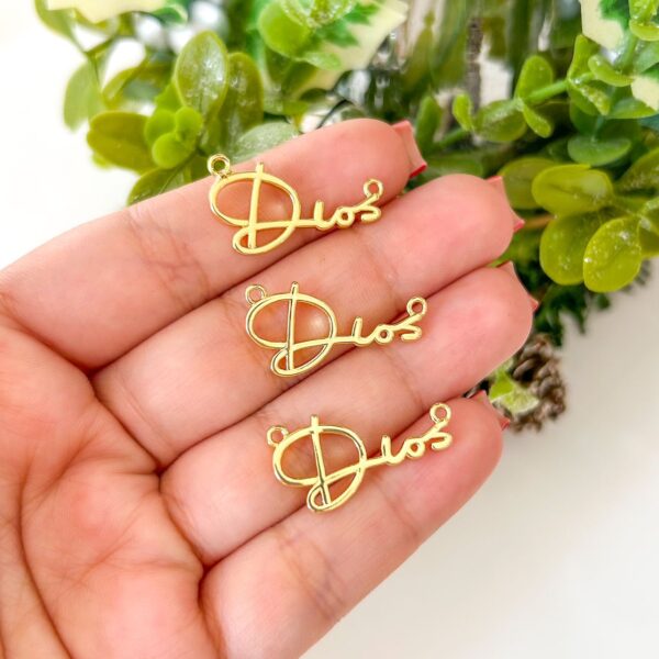 20236 - Dije Dios conector