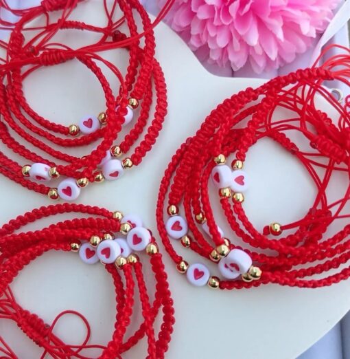41034 - Pulsera hilo con corazon roja
