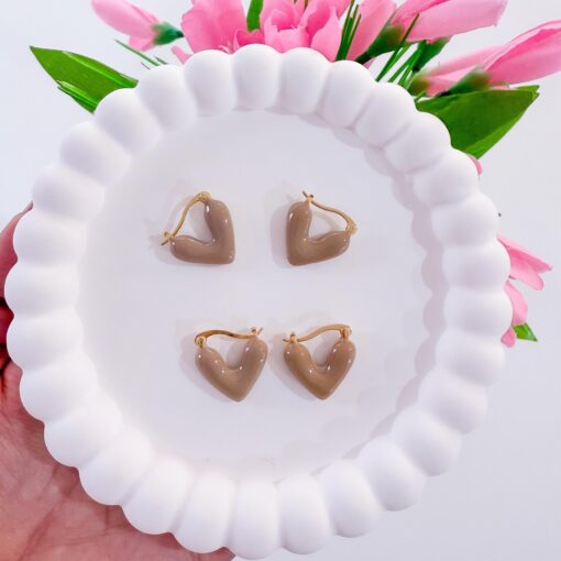 80036-3 Zarcillos Corazon esmaltado Beige