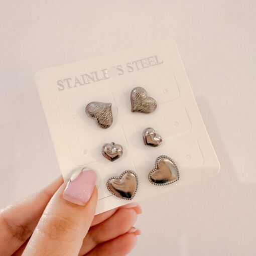 80046-1 Set plateado 3 pares Zarcillos corazon acero