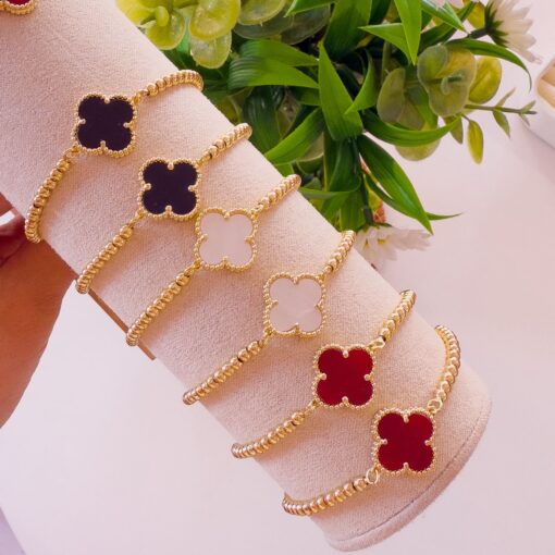 41006 - Pulsera armada dije trebol esmaltado