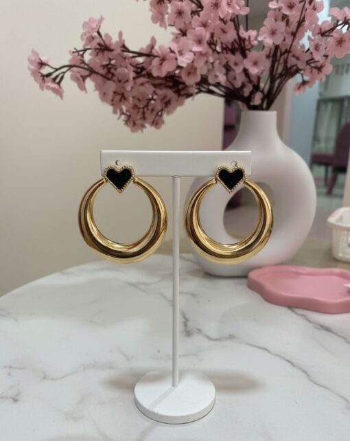 80110 - Zarcillos dorados acero con corazon negro