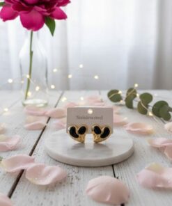 80100-1 Zarcillos corazon esmaltado negro