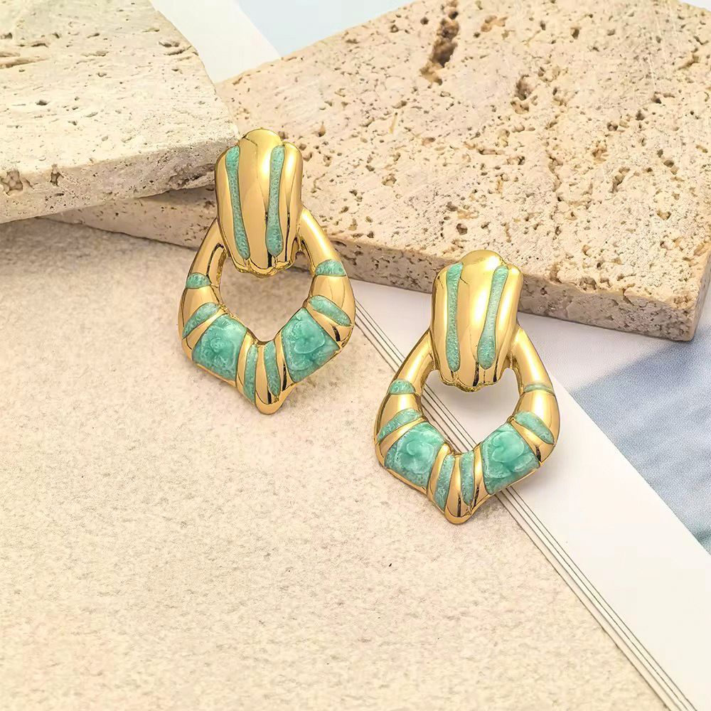 80153-12 Zarcillos acero V esmaltados