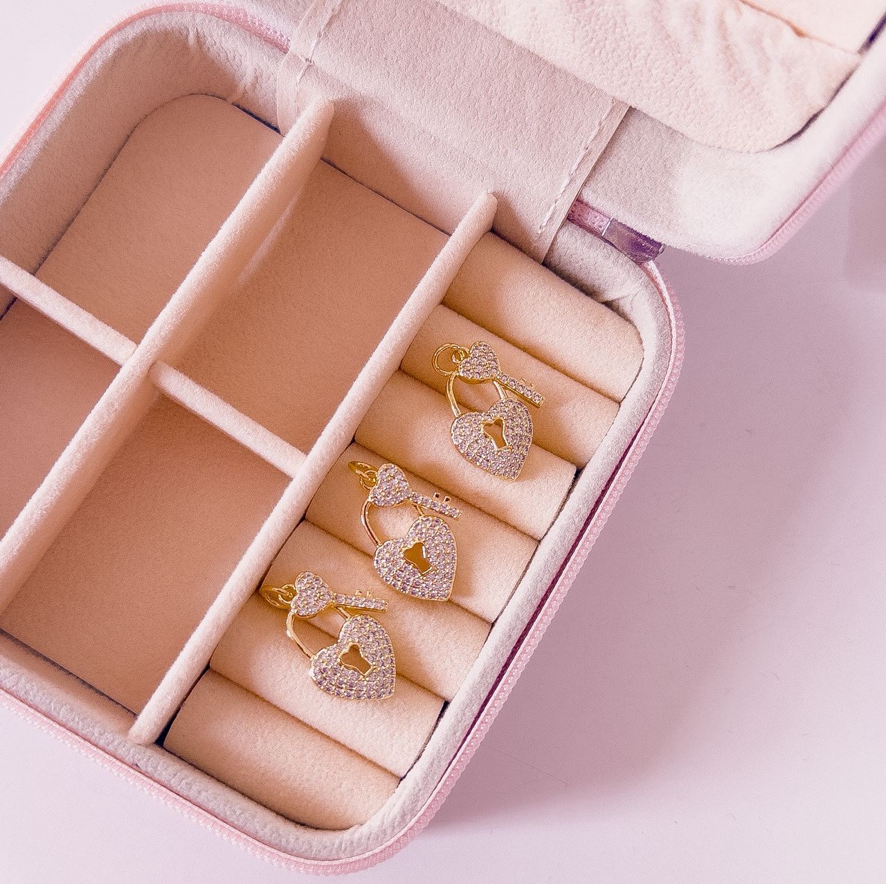 20043 - Dije corazon candado con cristales y llave