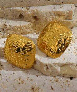 80064 - Zarcillo cuadrado en acero dorado