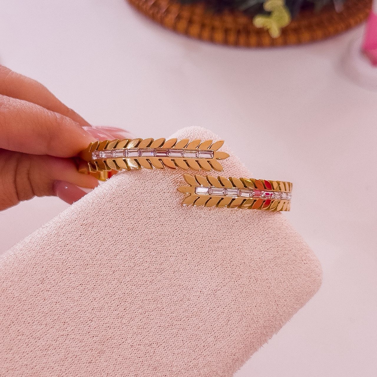 41114 - Pulsera acero dorado multi espigas