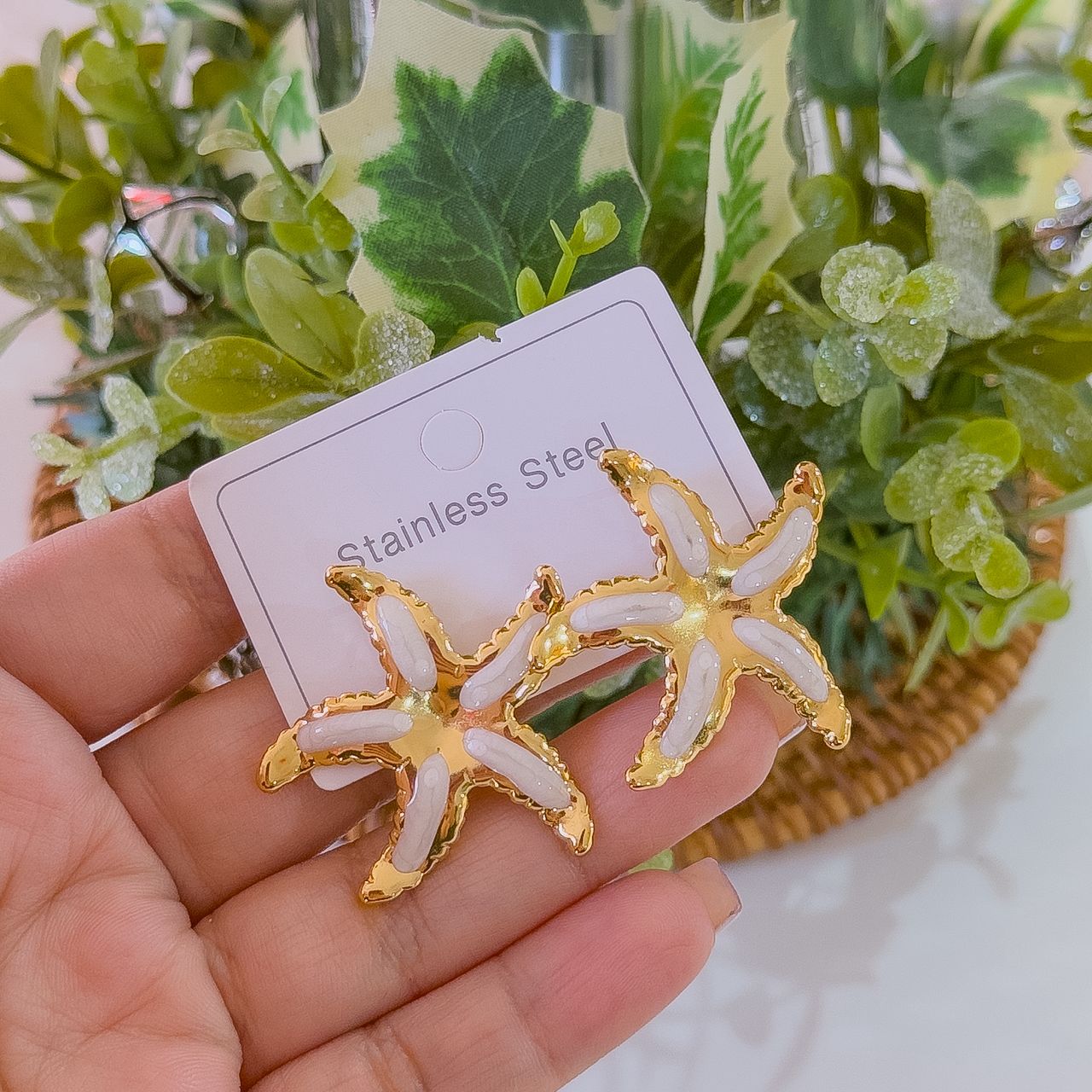 80279 - Zarcillo acero dorado estrella blanco