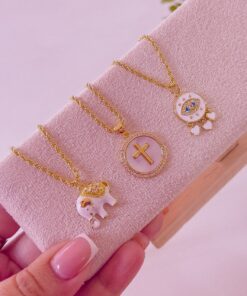 21115 - Collar armado dorado con dije