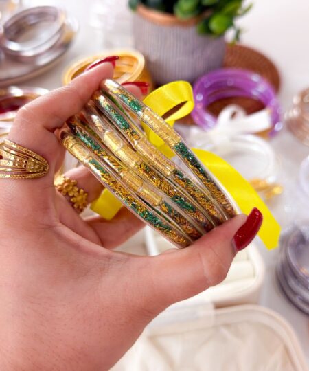 40201-12 Set 5 pulseras verde con amarillo