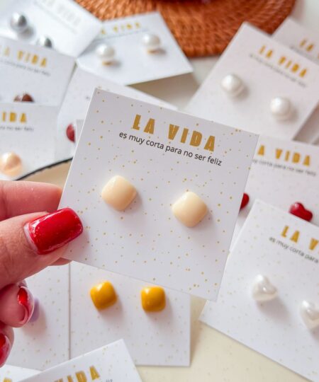 80177-5 Zarcillos Acrilico cuadrado beige