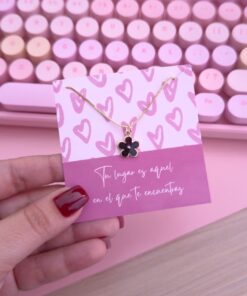 20042 - Collar armado flor negra